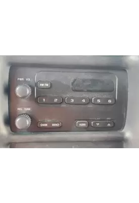 GMC C8500 Radio