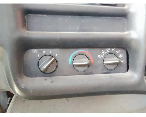 GMC C8500 TEMPERATURE CONTROL