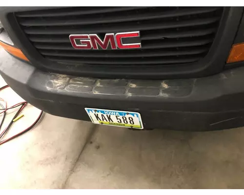 GMC CUBE VAN Bumper Assembly, Front