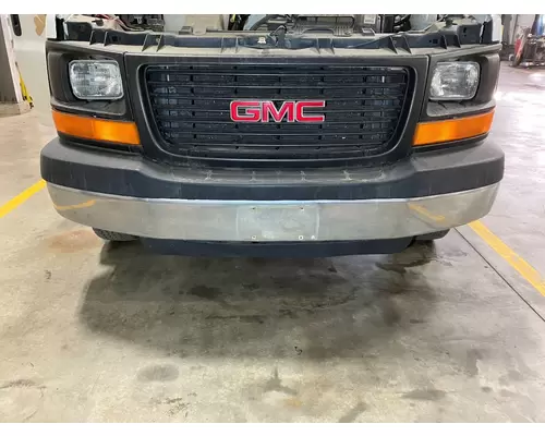 GMC CUBE VAN Bumper Assembly, Front