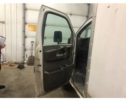 GMC CUBE VAN Door Assembly, Front