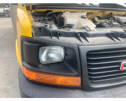 GMC CUBE VAN Headlamp Assembly