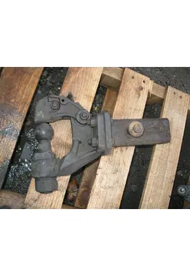 GMC GMC 3500 PICKUP Trailer Hitch