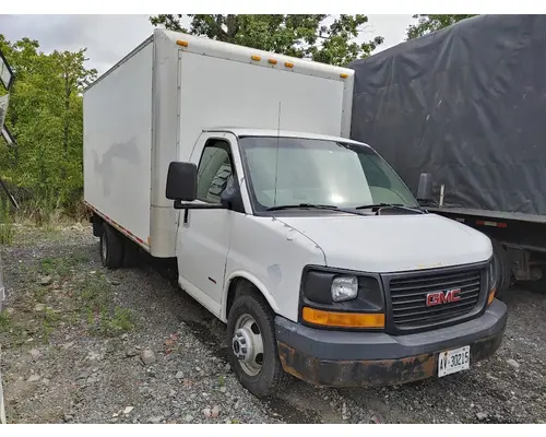 GMC Savana Complete Vehicle