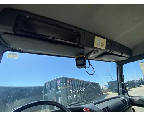 GMC T6500 Cab