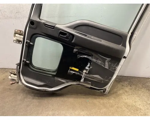 GMC T6500 Door Assembly, Front