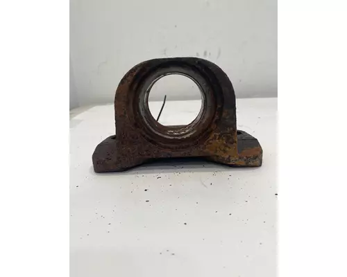 GMC T6500 Engine Mount