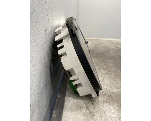 GMC T6500 Instrument Cluster