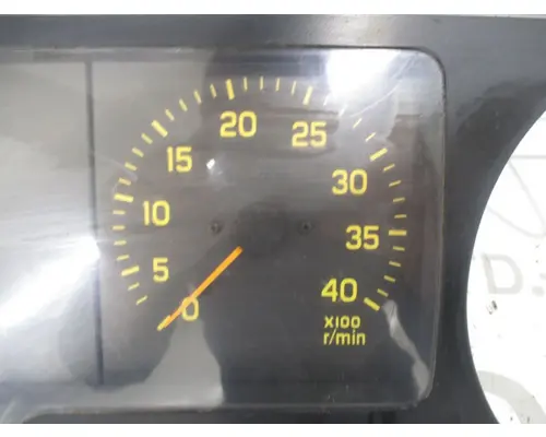 GMC T6500 Instrument Cluster