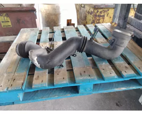 GMC T7500 AIR INTAKE