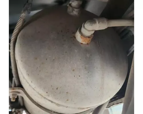 GMC T7500 Air Tank