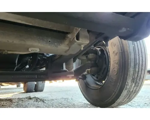 GMC T7500 Axle Assy, Fr (4WD)