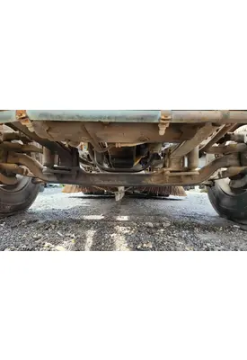 GMC T7500 Axle Assy, Fr (4WD)