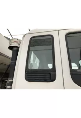 GMC T7500 Back Glass