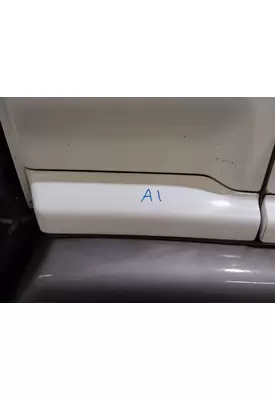 GMC T7500 CAB SKIRT FILLER PANEL