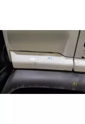 GMC T7500 CAB SKIRT FILLER PANEL