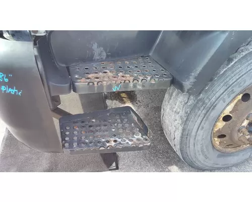 GMC T7500 CAB STEP