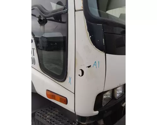 GMC T7500 COWL