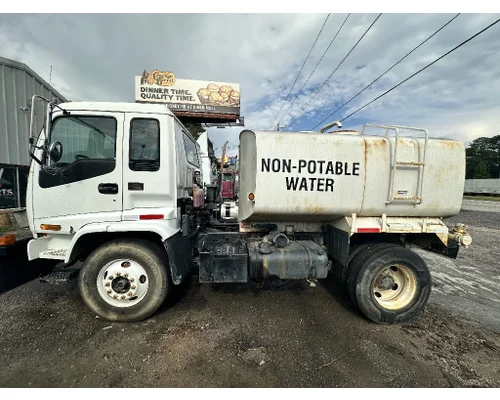 GMC T7500 Complete Vehicle