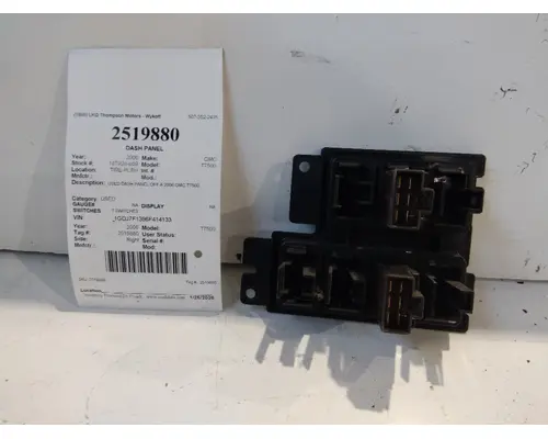 GMC T7500 DASH PANEL
