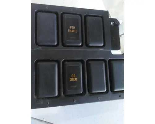 GMC T7500 DASH PANEL