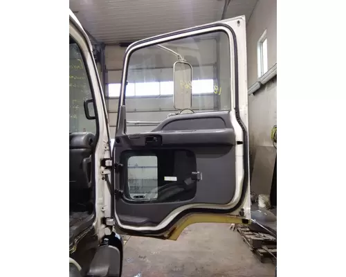 GMC T7500 DOOR ASSEMBLY, FRONT