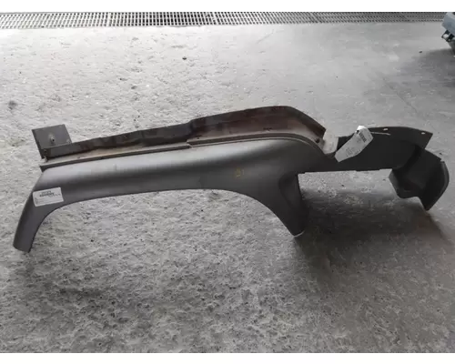 GMC T7500 FENDER ASSEMBLY, FRONT