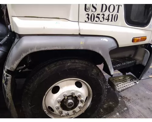 GMC T7500 FENDER ASSEMBLY, FRONT