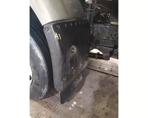 GMC T7500 FENDER EXTENSION