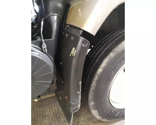 GMC T7500 FENDER EXTENSION