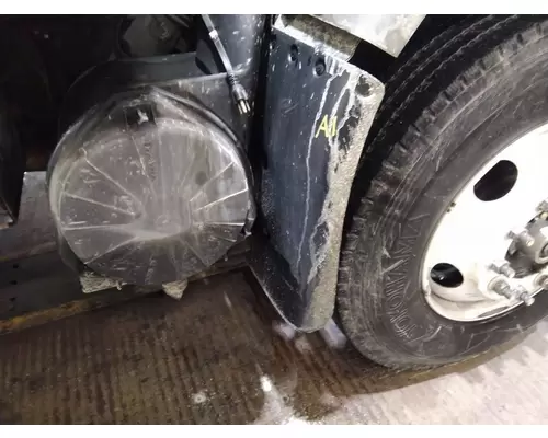 GMC T7500 FENDER EXTENSION