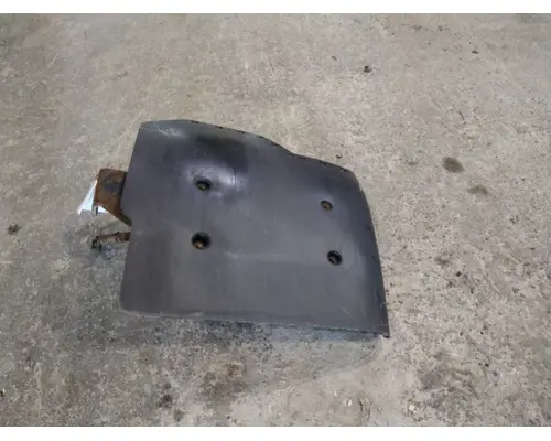 GMC T7500 FENDER EXTENSION