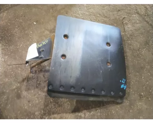 GMC T7500 FENDER EXTENSION