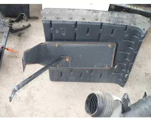 GMC T7500 FENDER EXTENSION