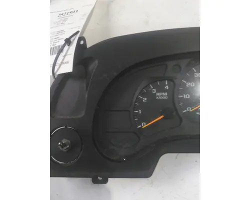 GMC T7500 GAUGE CLUSTER