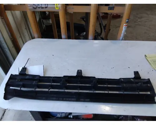 GMC T7500 GRILLE