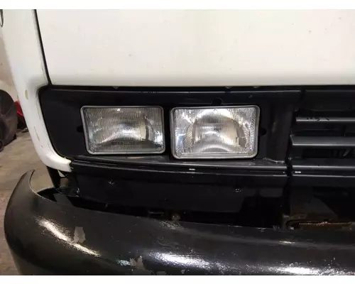 GMC T7500 HEADLAMP ASSEMBLY