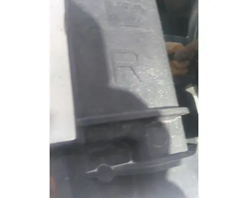 GMC T7500 HEADLAMP ASSEMBLY