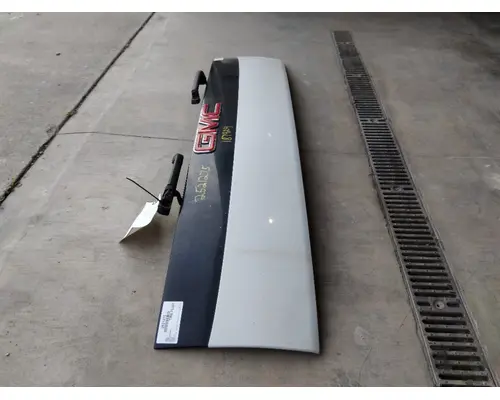 GMC T7500 HOOD