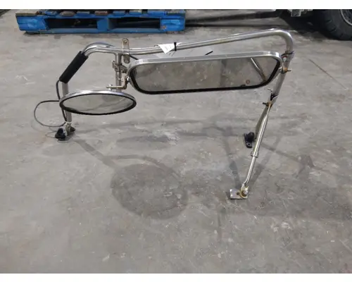 GMC T7500 MIRROR ASSEMBLY CABDOOR