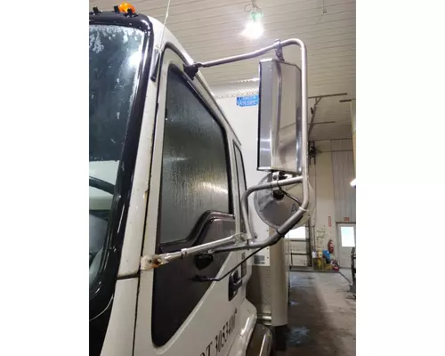GMC T7500 MIRROR ASSEMBLY CABDOOR