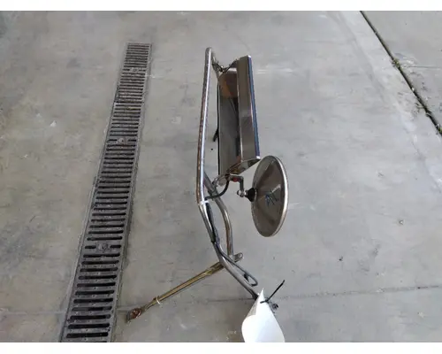 GMC T7500 MIRROR ASSEMBLY CABDOOR