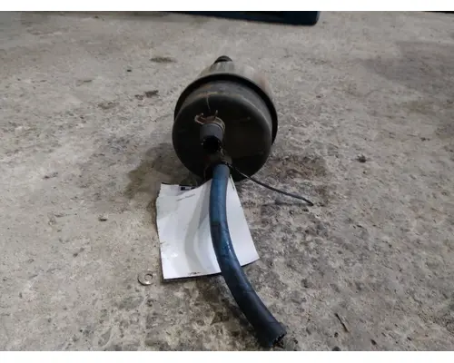 GMC T7500 POWER STEERING RESERVOIR