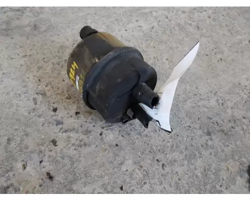 GMC T7500 POWER STEERING RESERVOIR