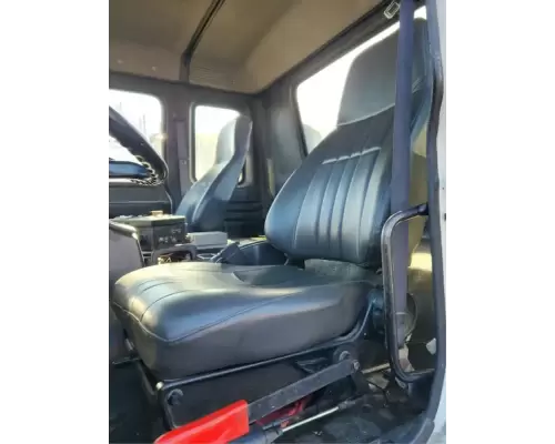 GMC T7500 Seat, Front