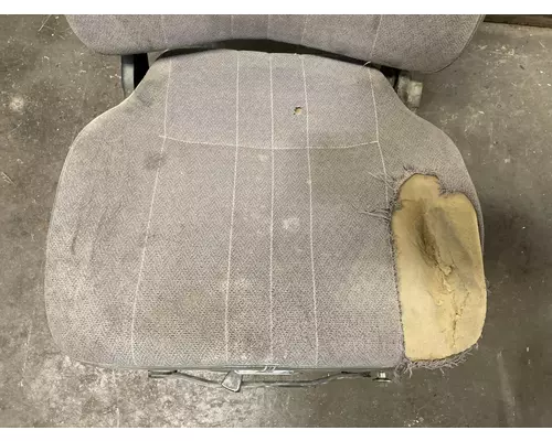 GMC T7500 Seat (Air Ride Seat)