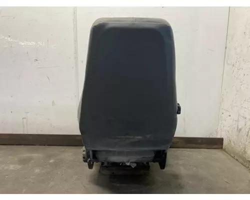 GMC T7500 Seat (Air Ride Seat)