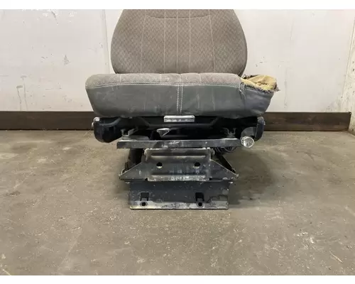 GMC T7500 Seat (Air Ride Seat)