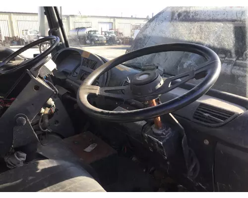 GMC T7500 WHOLE TRUCK FOR PARTS