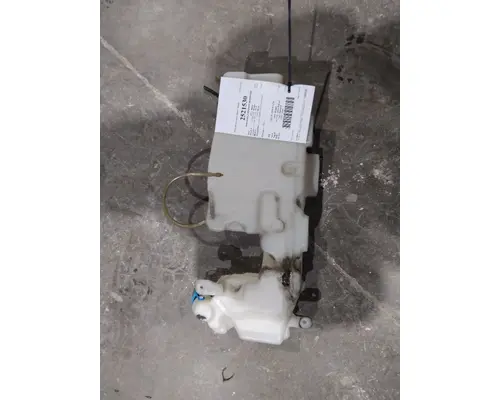 GMC T7500 WINDSHIELD WASHER RESERVOIR
